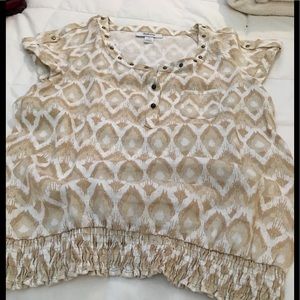 Sleeveless top